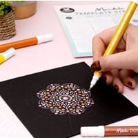 Skap vakre mandalaer med dot art