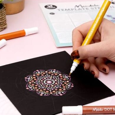 STUDIO LIGHT - MANDALA - TEMPLATE - STENCILS - FARGELEGGING - PRIKKER -1.jpg