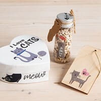 Dekorer med søte katter – lag personlige gaver og pynt med rub-on transfers