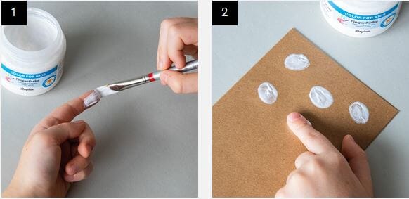 KORTLAGING - ENKLE JULEKORT - KRAFT KARTONG - REINSDYR - JULEKORT - FINGERMALING - POMPOMS - 2.jpg