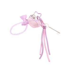 Tinka - Rosa Plysj hjerte og nøkkel Bag Charm