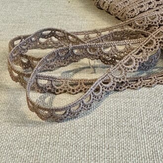 Papirdesign - Lyst Brun blonde, bredde 10 mm, selges pr m